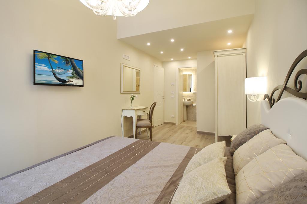 Lucca In Chic - No Ztl - Free Parking - Old City At 10Min By Walk Exterior photo